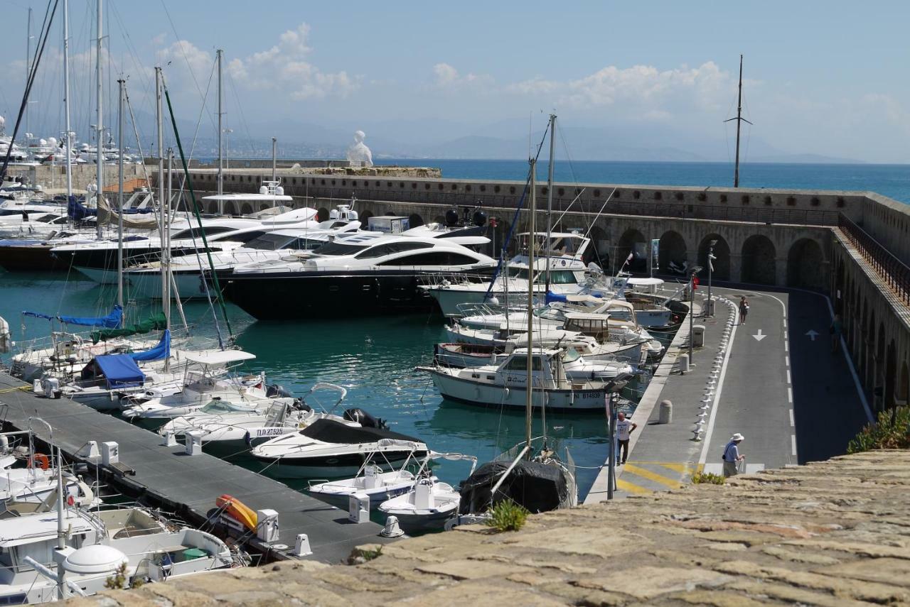 Vieille 2 - La Petite Maison à Safranier, 2 Bedrooms, Max 4 Adults&2 Kids * Antibes