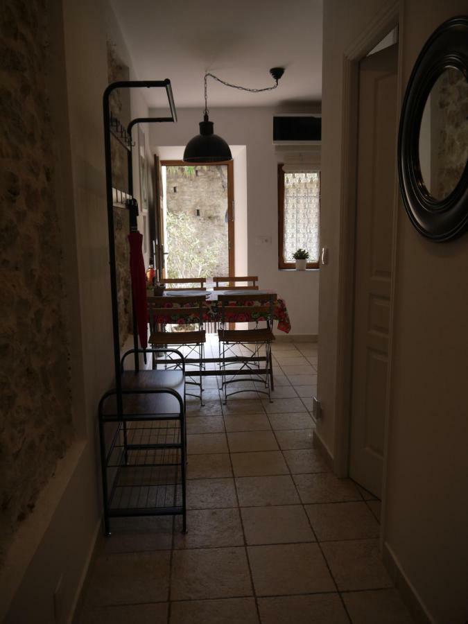 Appartamento Vieille 2 - La Petite Maison à Safranier, 2 Bedrooms, Max 4 Adults&2 Kids *