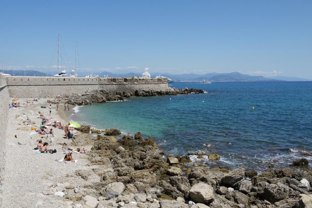Vieille 2 - La Petite Maison A Safranier, 2 Bedrooms, Max 4 Adults And 2 Kids *