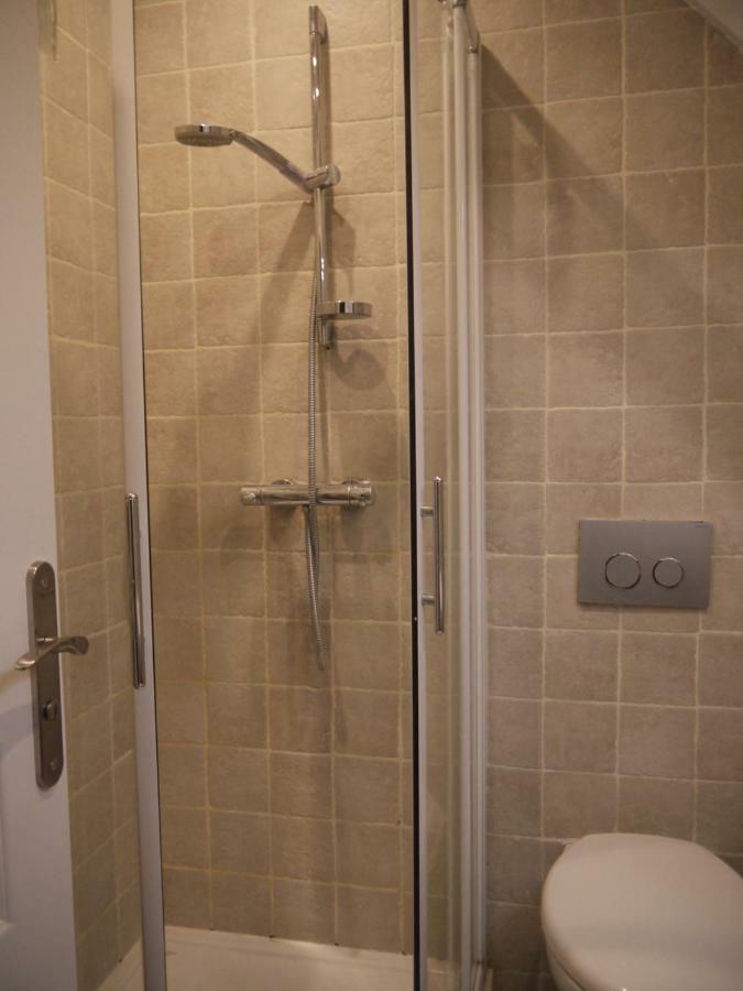 Vieille 2 - La Petite Maison A Safranier, 2 Bedrooms, Max 4 Adults And 2 Kids